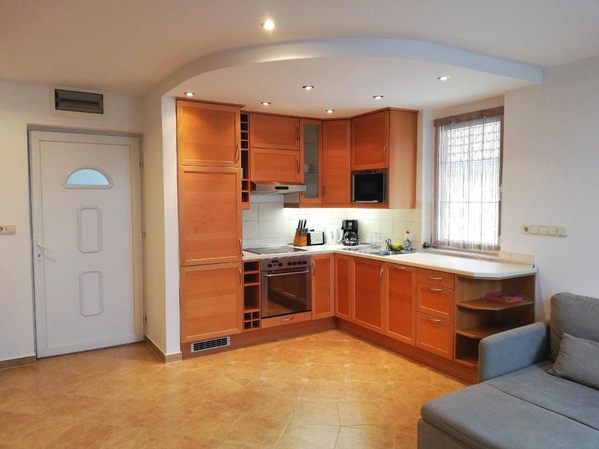 Boroka Apartman Heviz Bagian luar foto